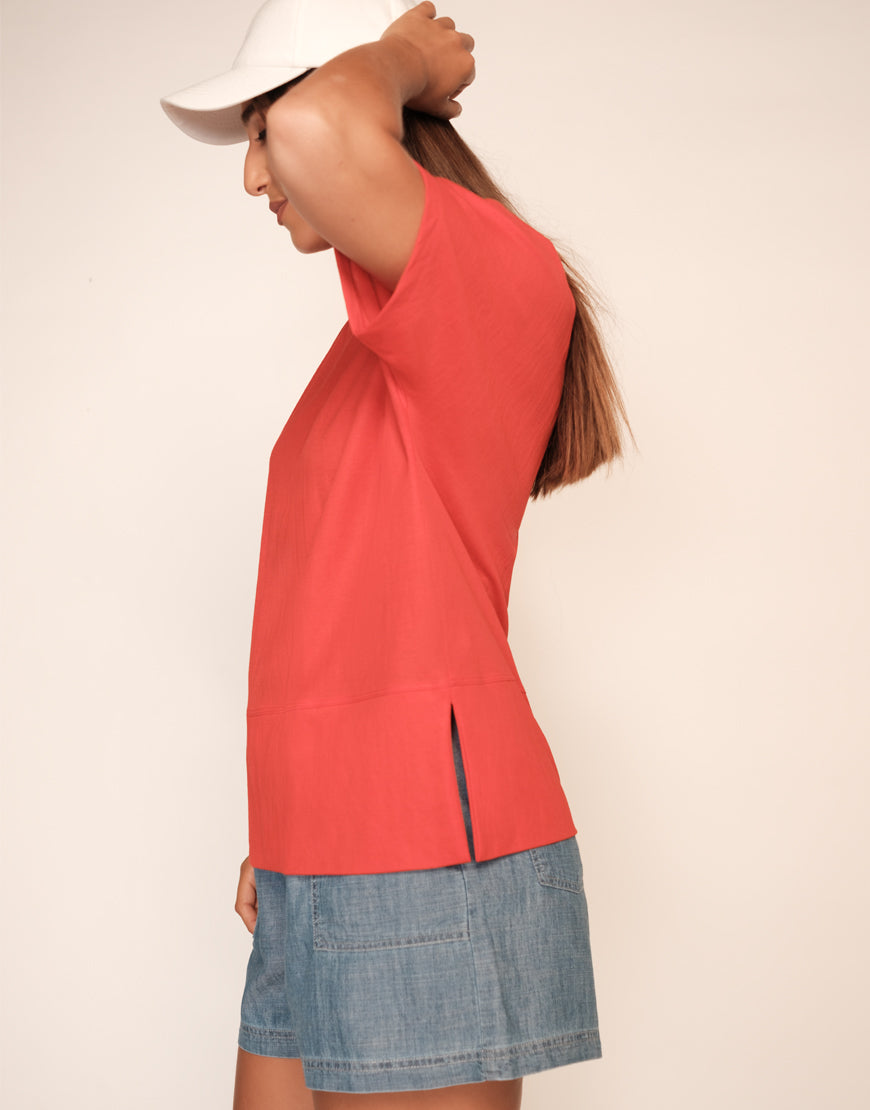 Meera Tee