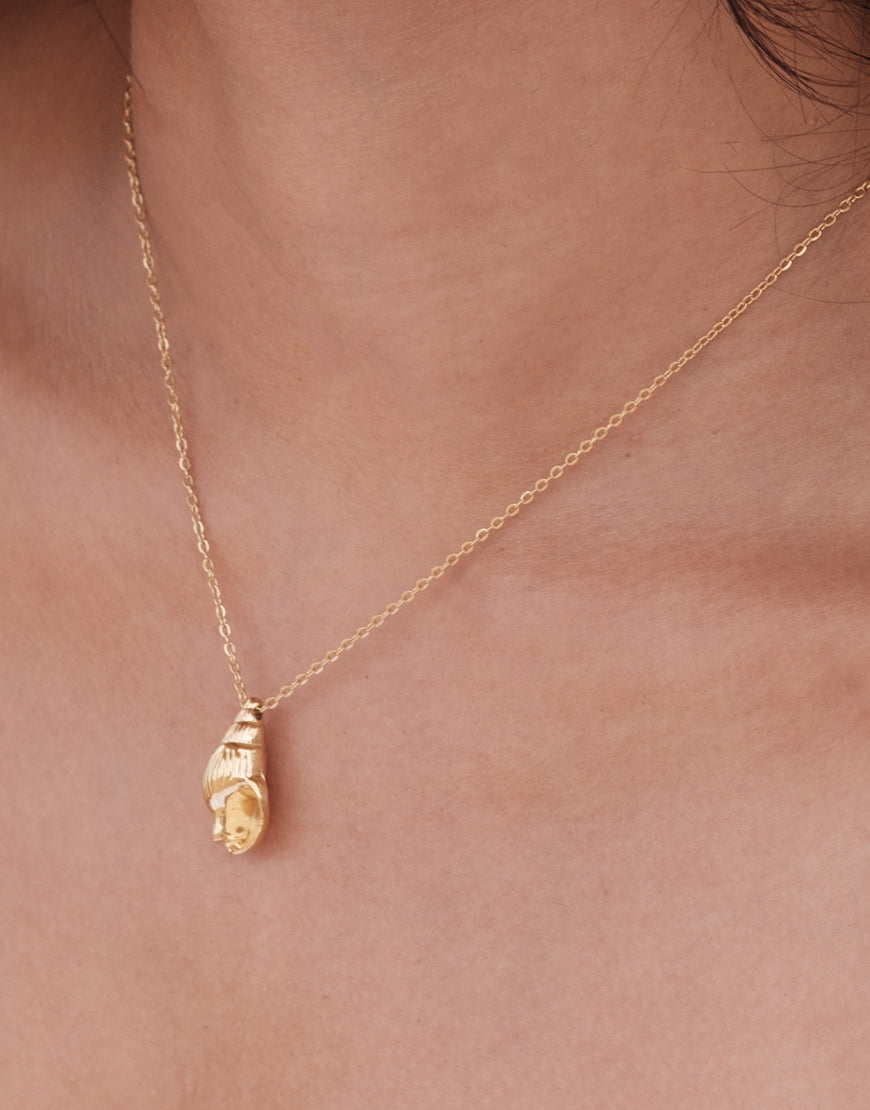 18K Plated Necklace with Shell Pendant