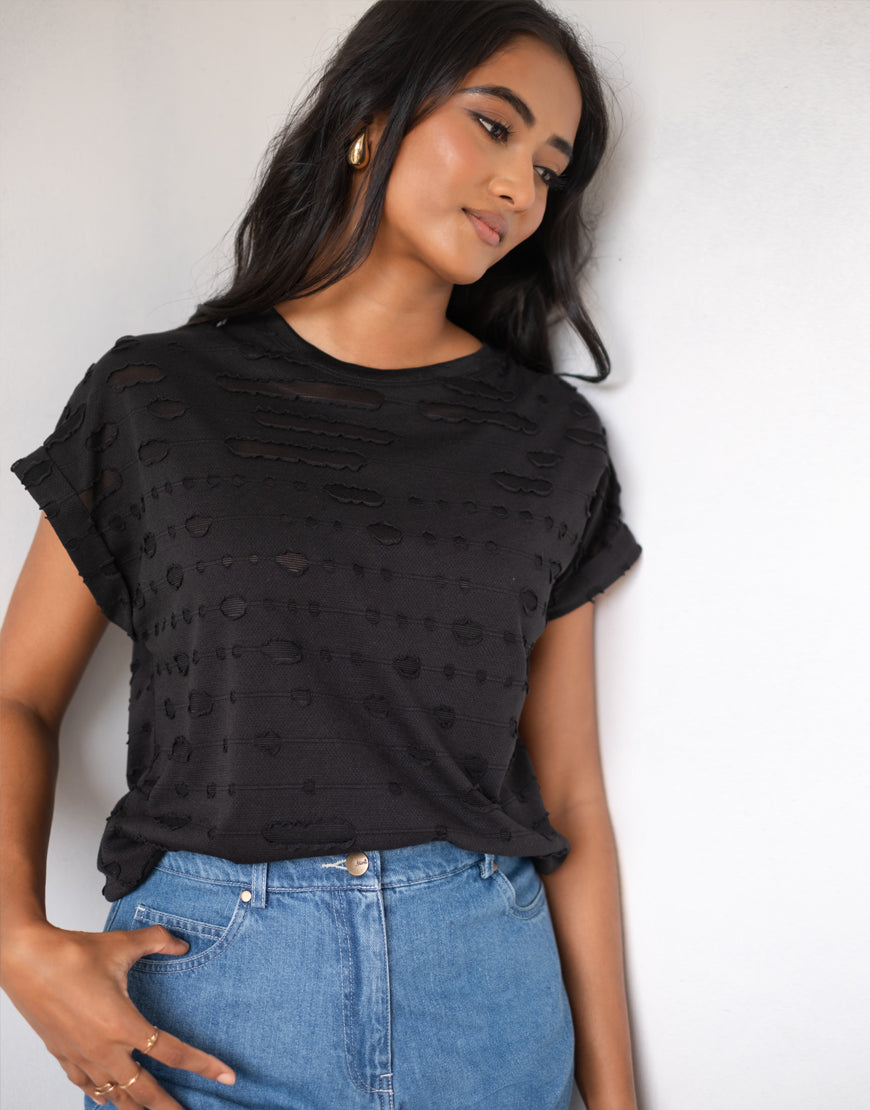 Lyra Tee