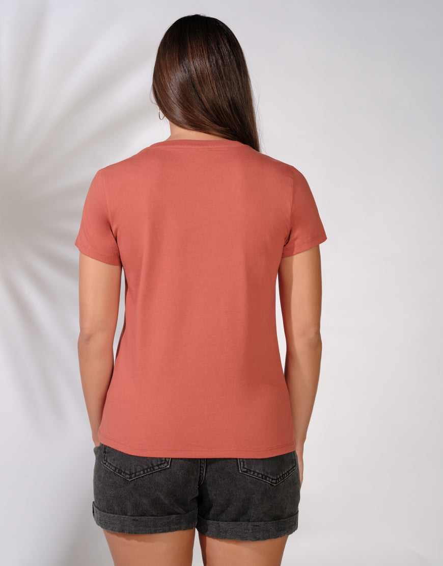 Nakos Tee