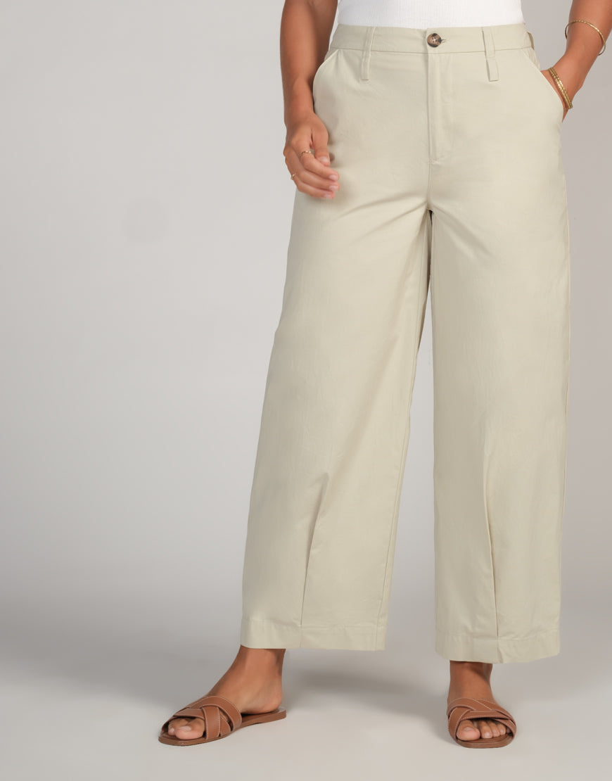 Mia Pant