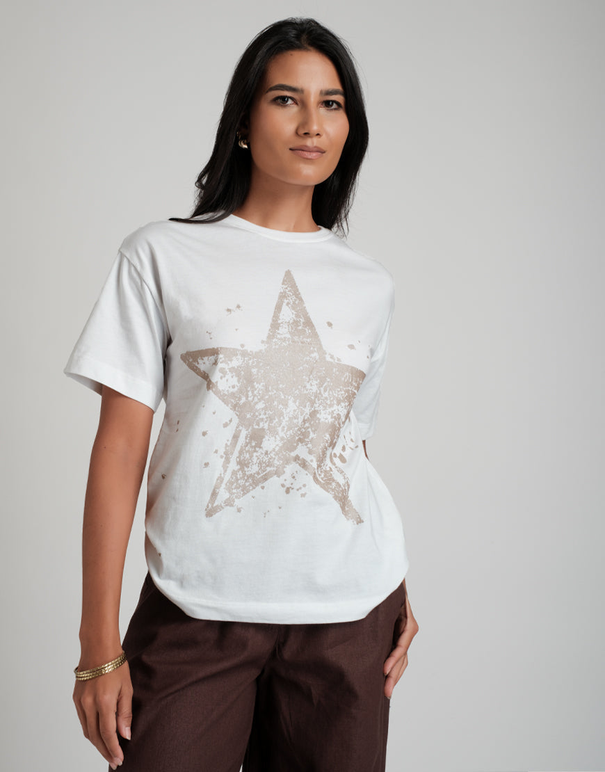 Amilia Tee
