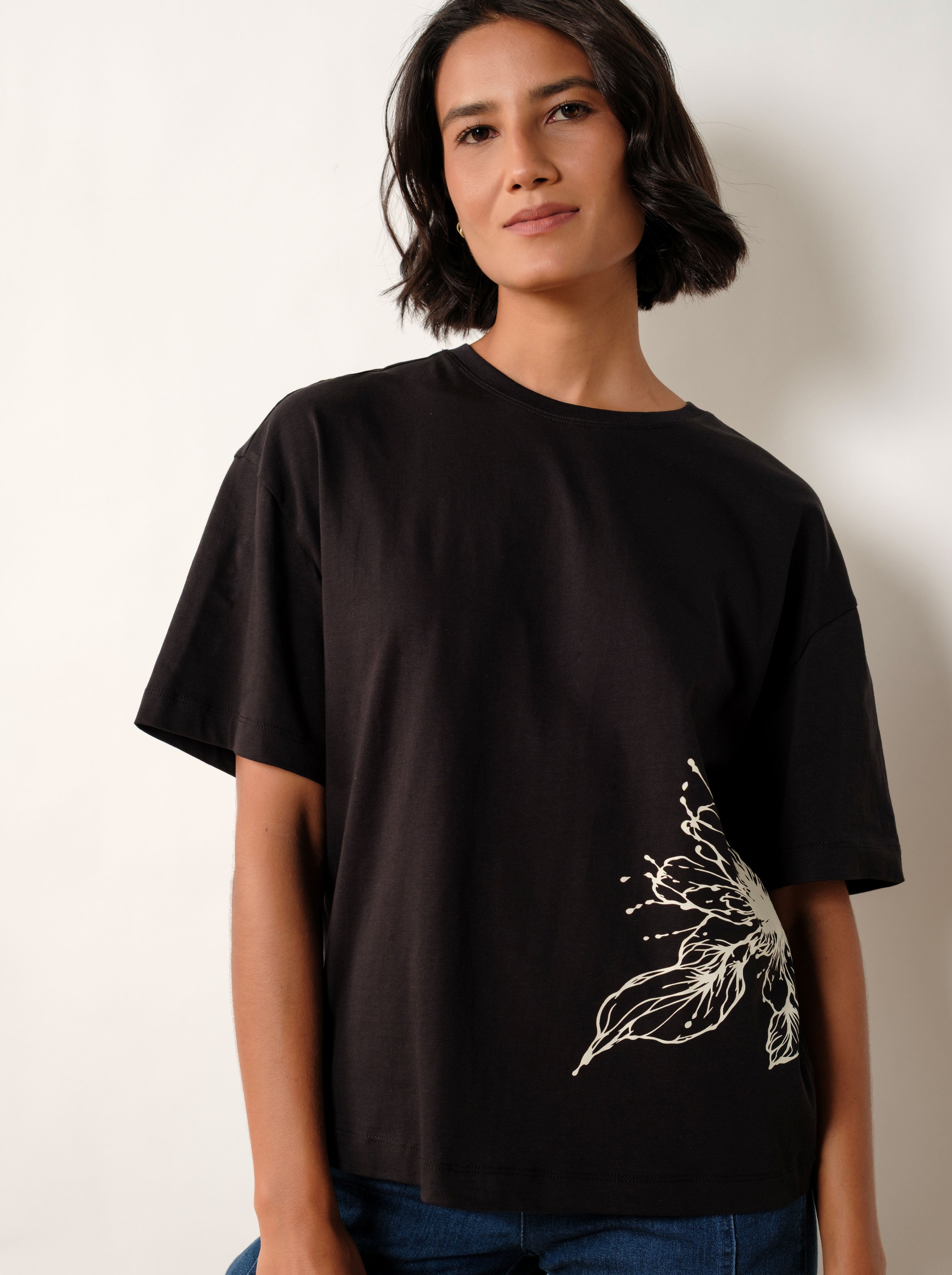 El flora oversized tee