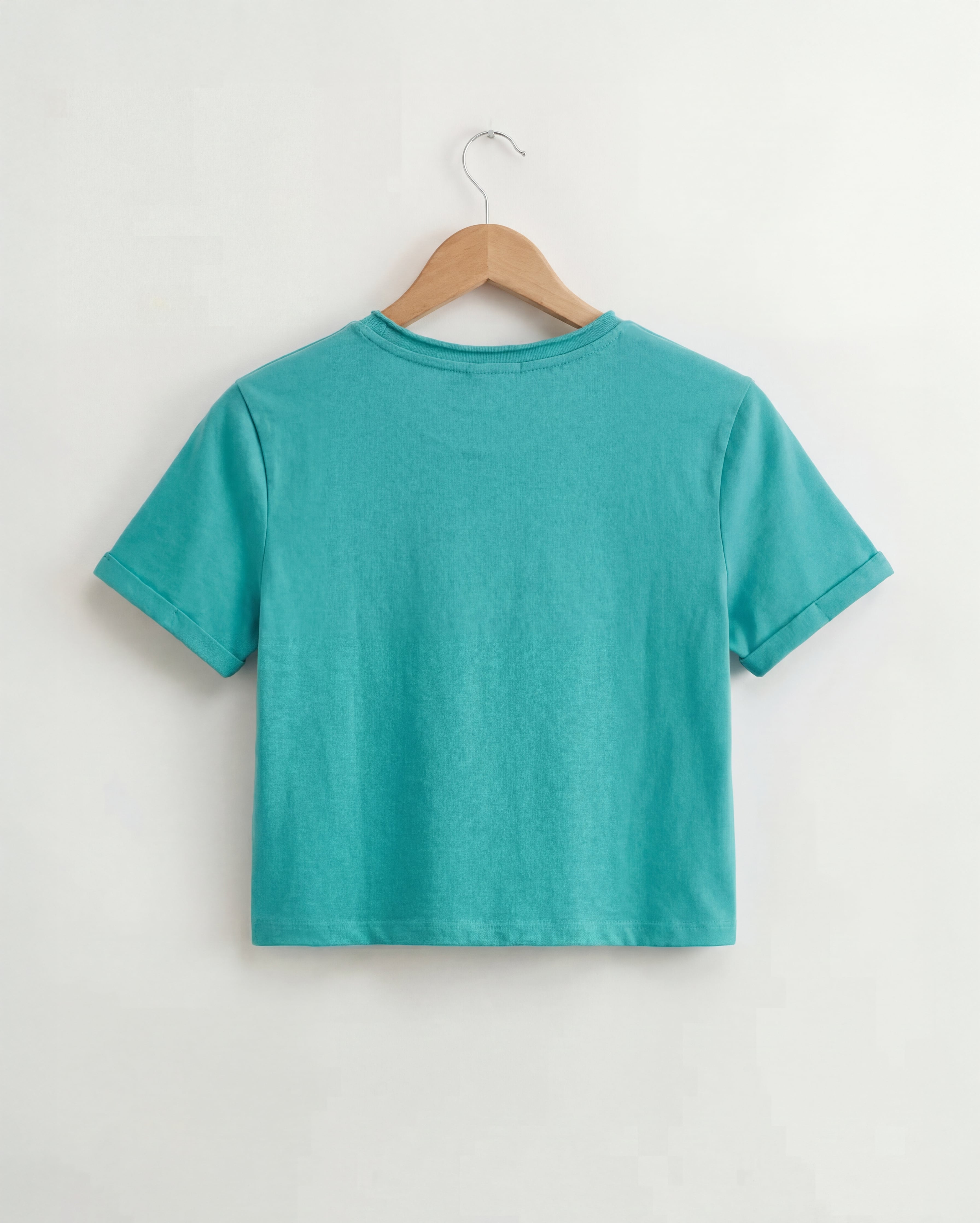 Neera Tee