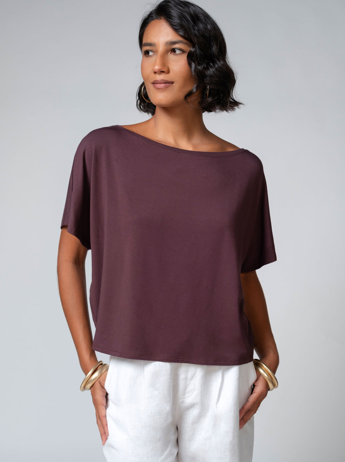 Akio Top