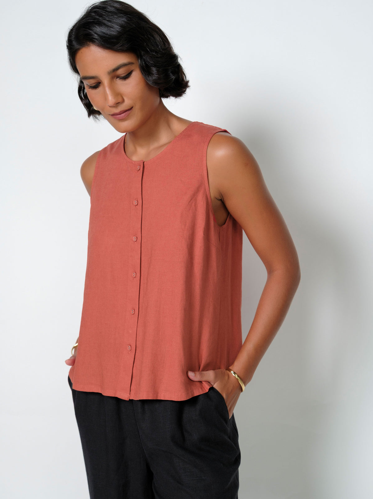 Ines Sleeveless Linen Top