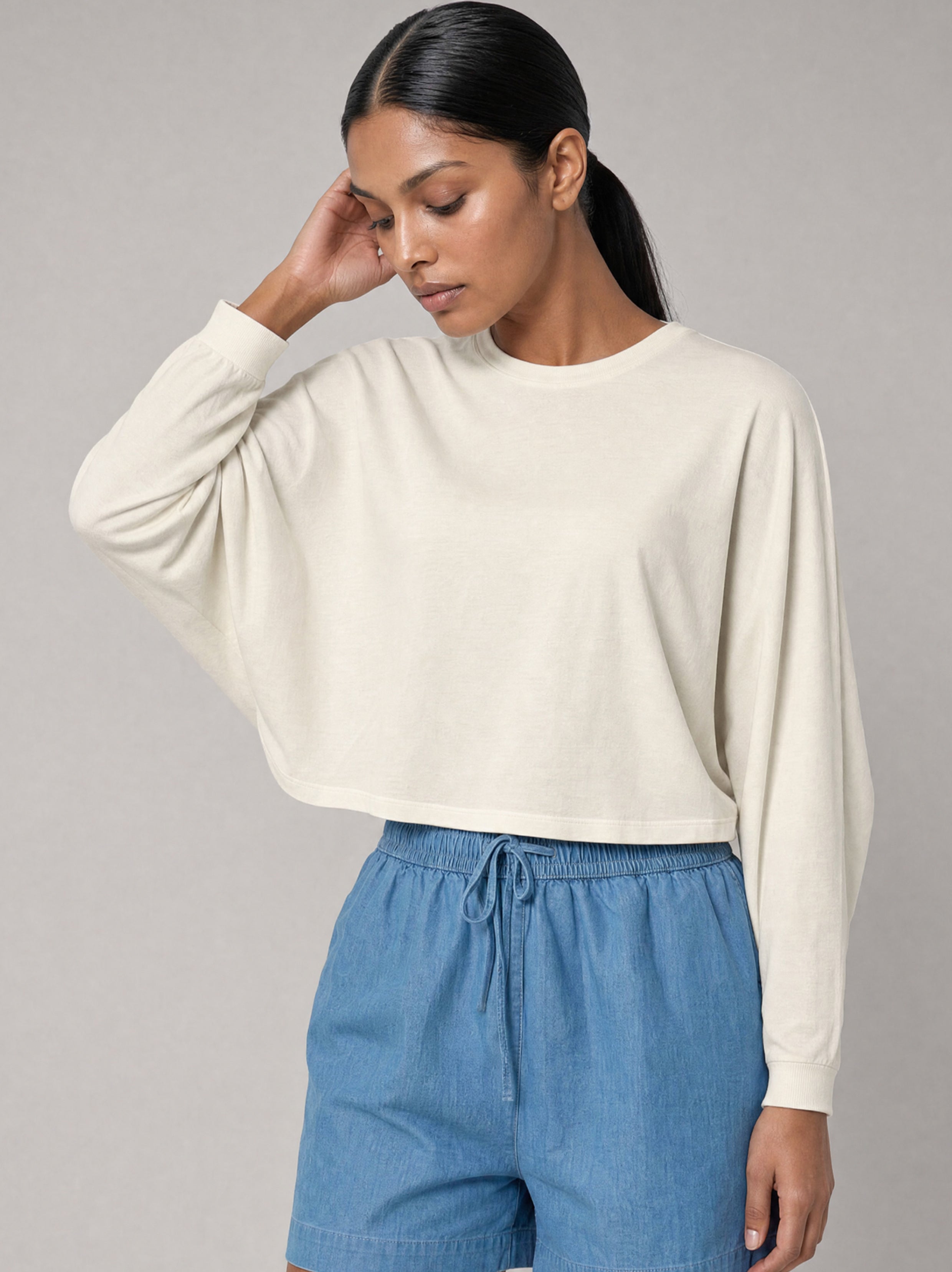 Leath Top