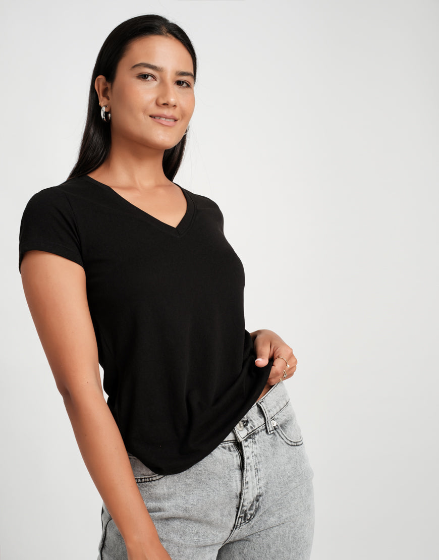 Nakos Tee