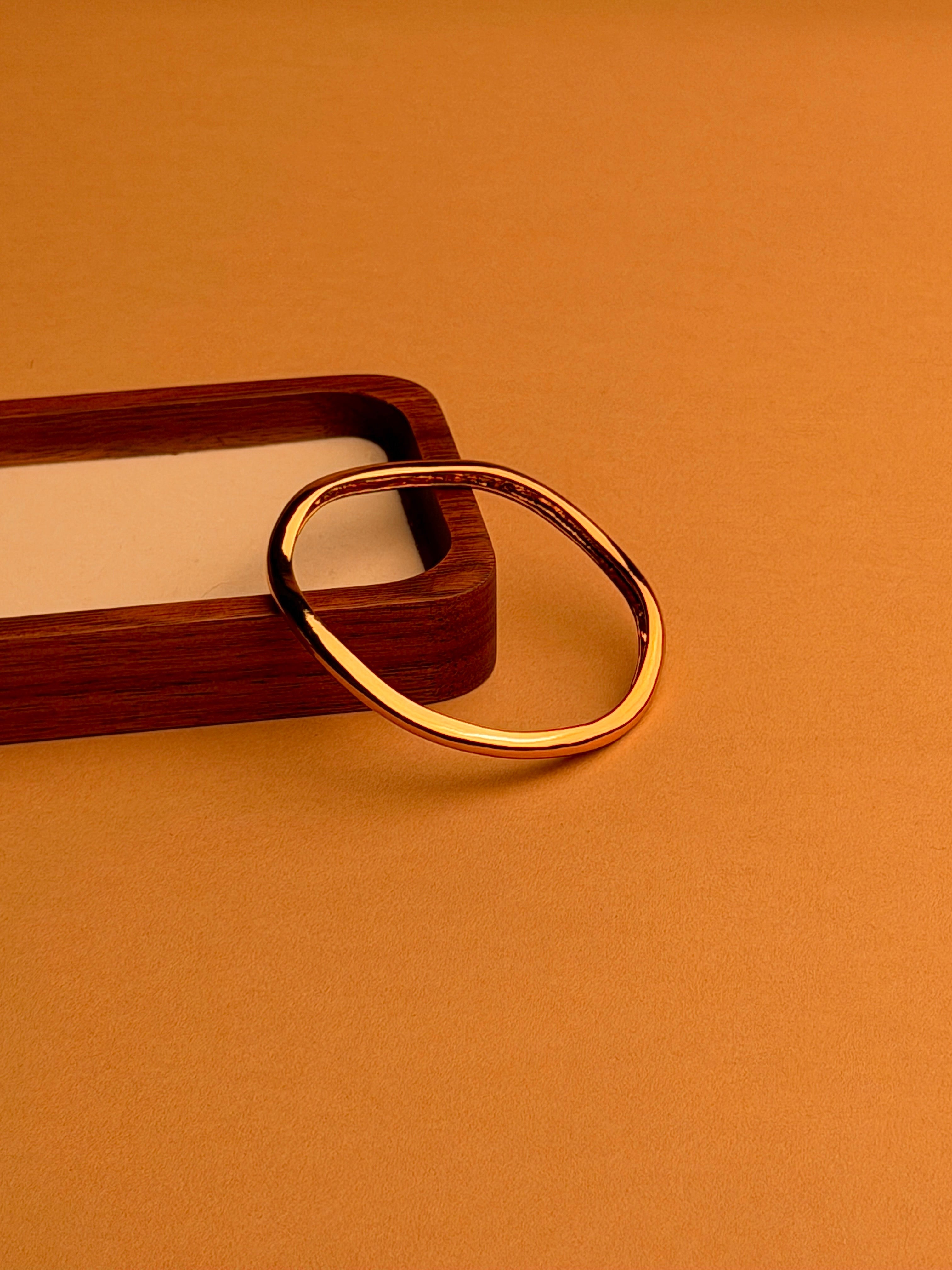 Fine Wave Bangle
