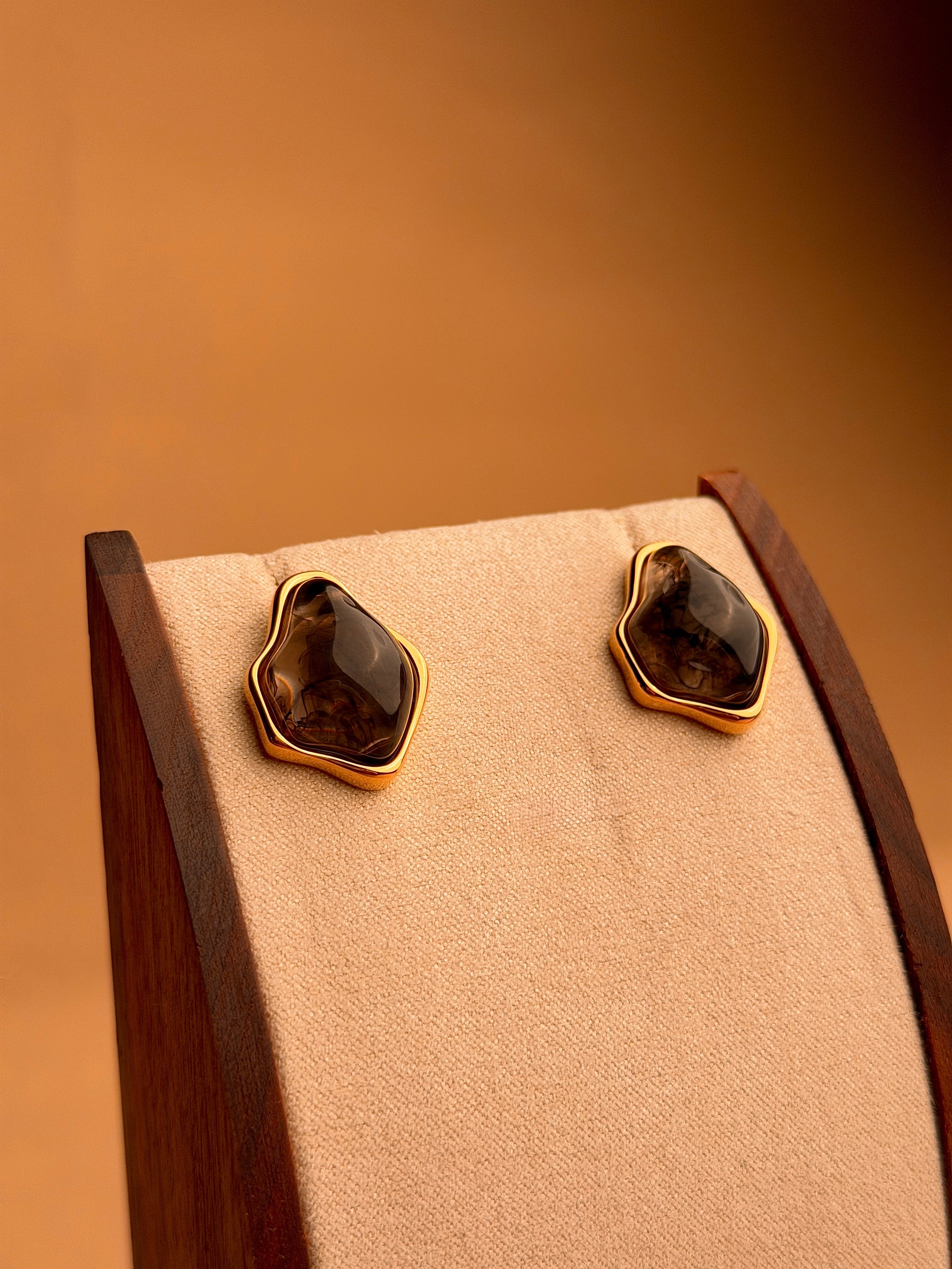 Resin Studs